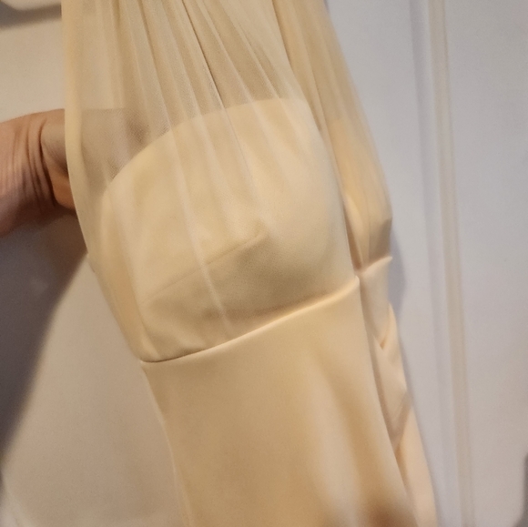 David's Bridal Formal Yellow Halter Dress Size 6 - Picture 3 of 7